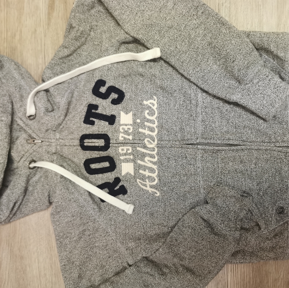 Roots salt and pepper hoody, size small